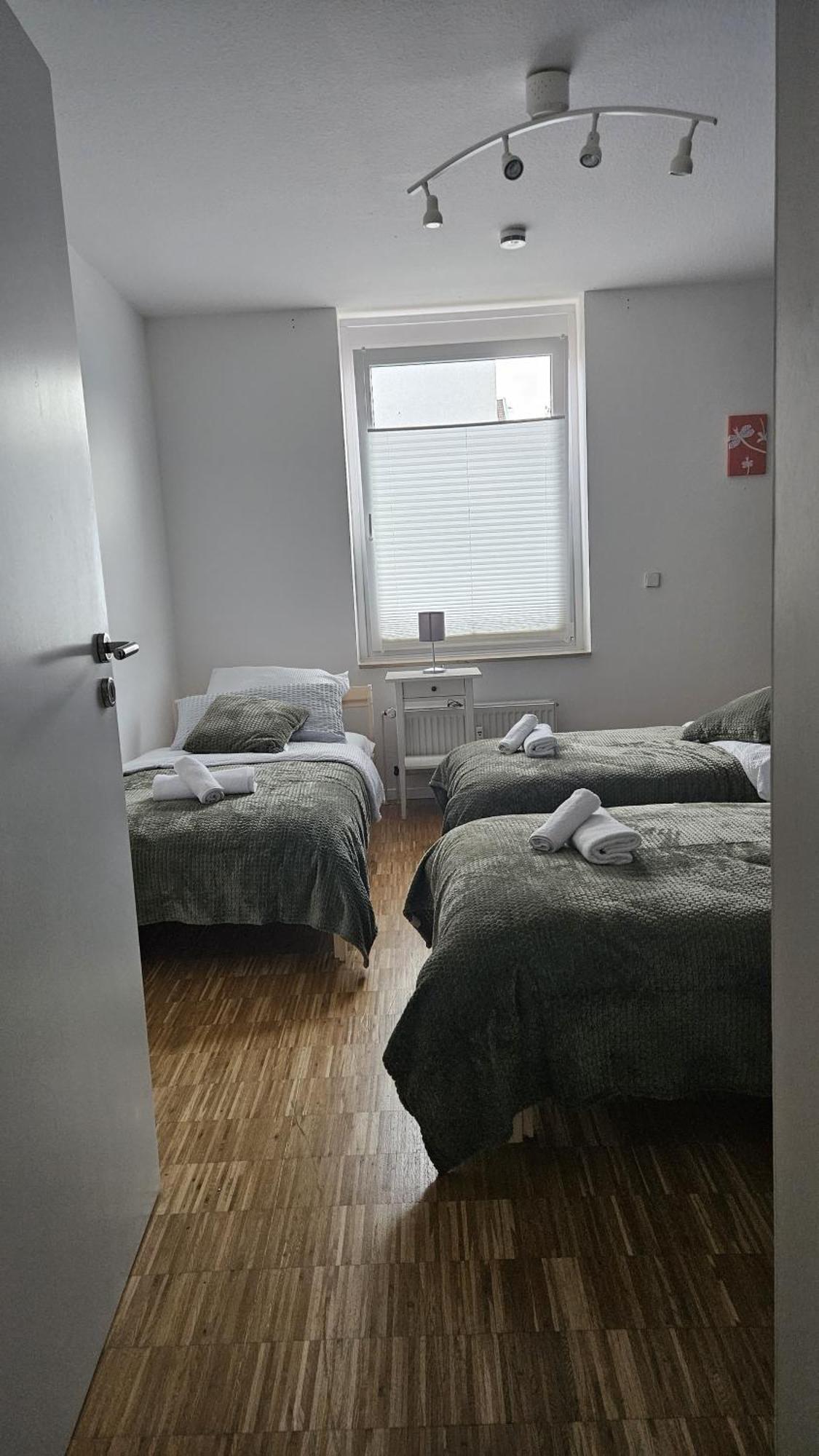 80 M2 Moderne Und Zentrale Wohnung In Hannover Mit Eigenem Parkplatz Dış mekan fotoğraf
